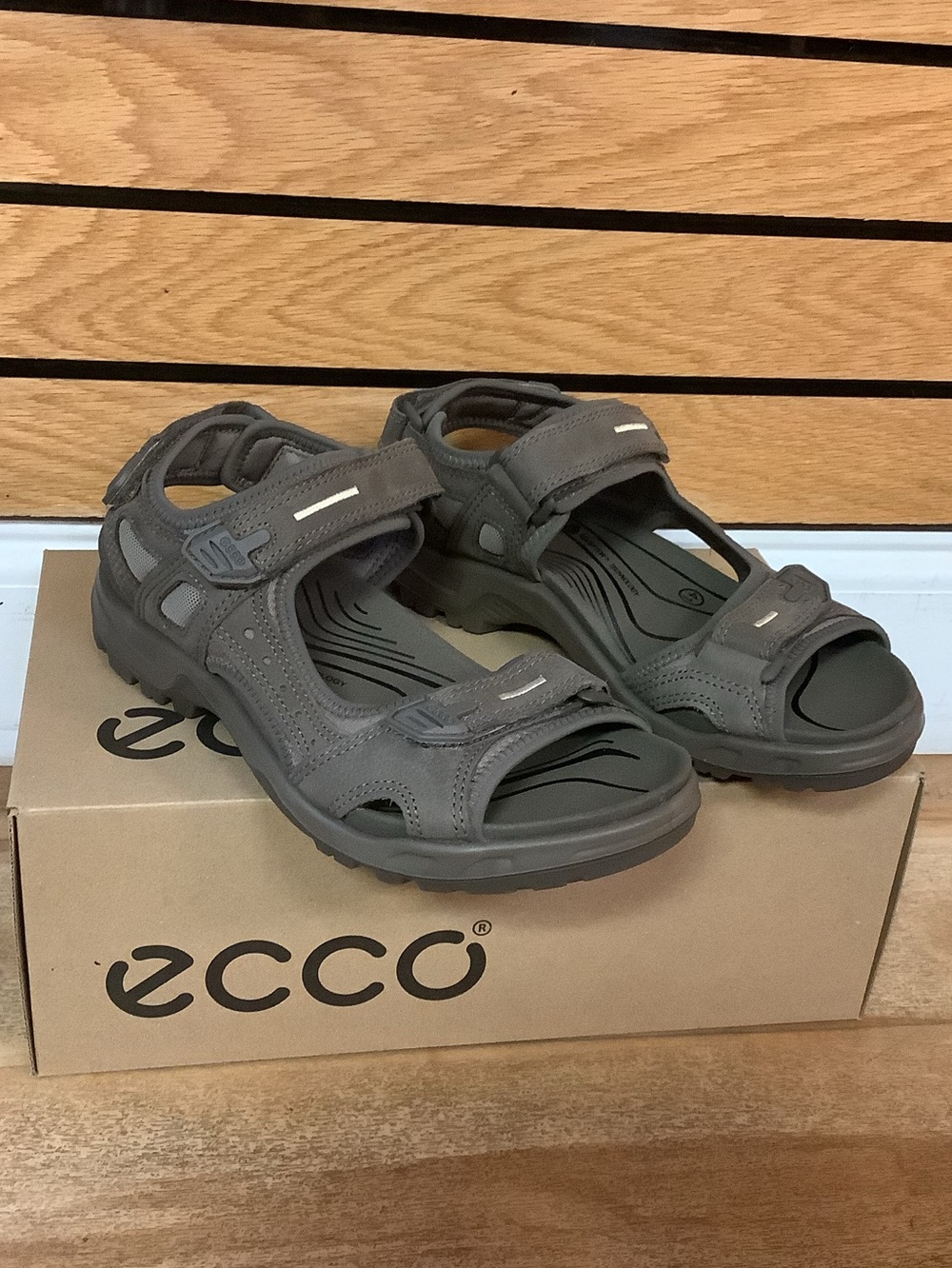 Ecco Men’s Yucatan Sandal Gray